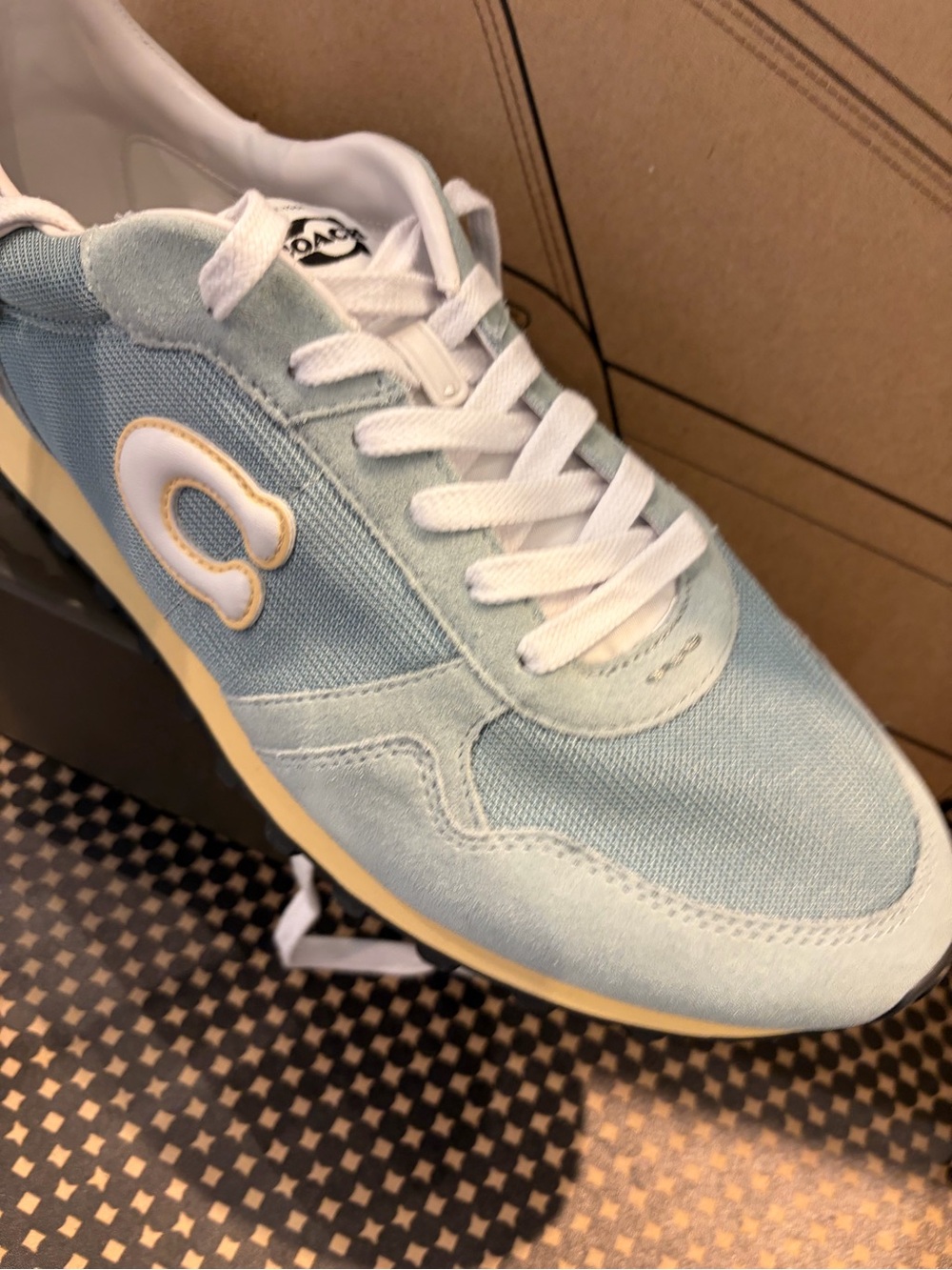 Coach Men’s Sky Blue & White Low-Top Sneaker new with tag - Picture 4 of 9
